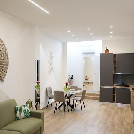 Luxury Regina 14 Apartment บารี ภายนอก รูปภาพ