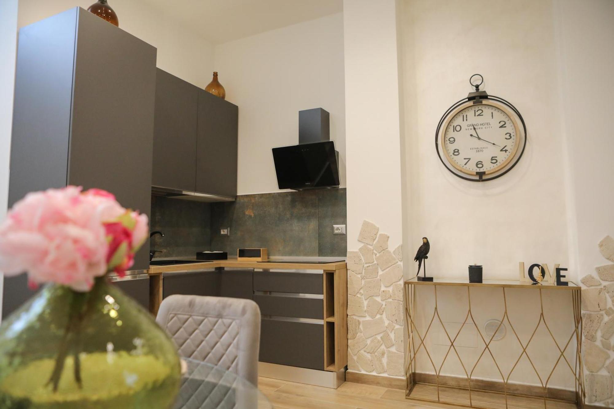 Luxury Regina 14 Apartment บารี ภายนอก รูปภาพ