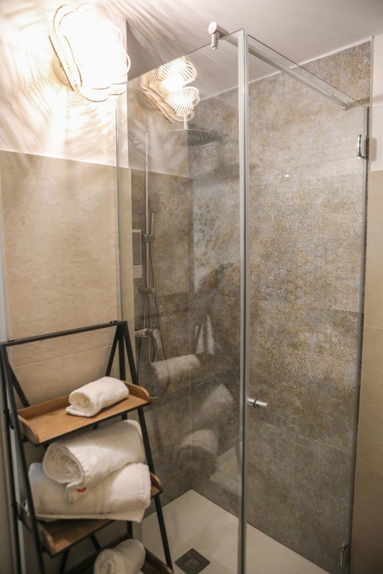 Luxury Regina 14 Apartment บารี ภายนอก รูปภาพ